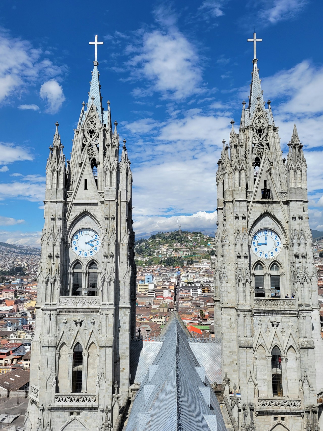 Basílica del Voto Nacional: icono arquitectónico de Quito