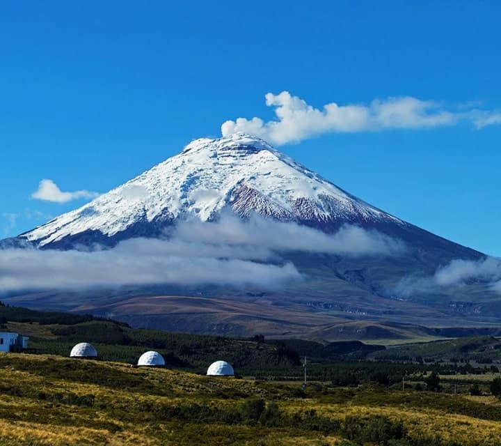 Volcán Cotopaxi: majestuoso coloso de los Andes ecuatorianos