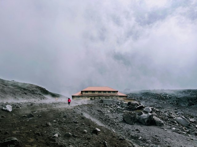 Refugio en las faldas del volcán Cotopaxi