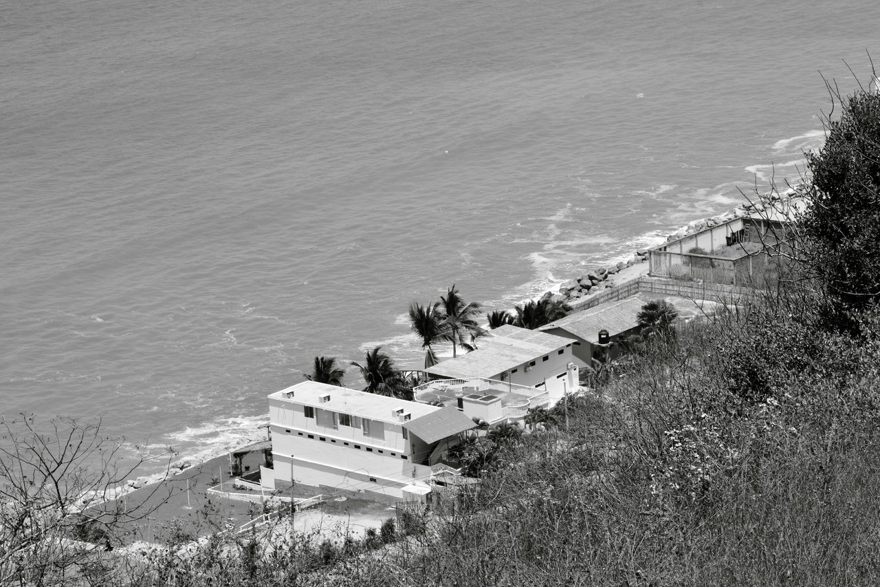 Viviendas costeras en la costa ecuatoriana - Vista aérea