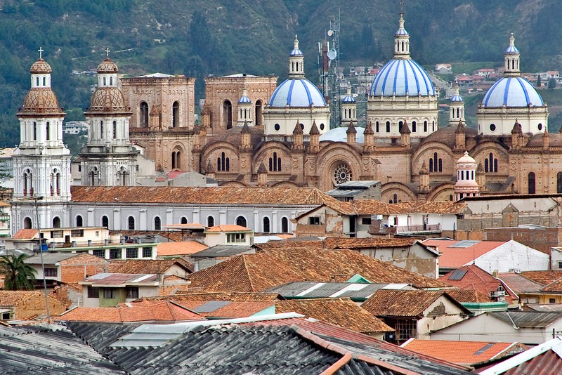 Catedral de la Inmaculada Concepción y centro histórico de Cuenca