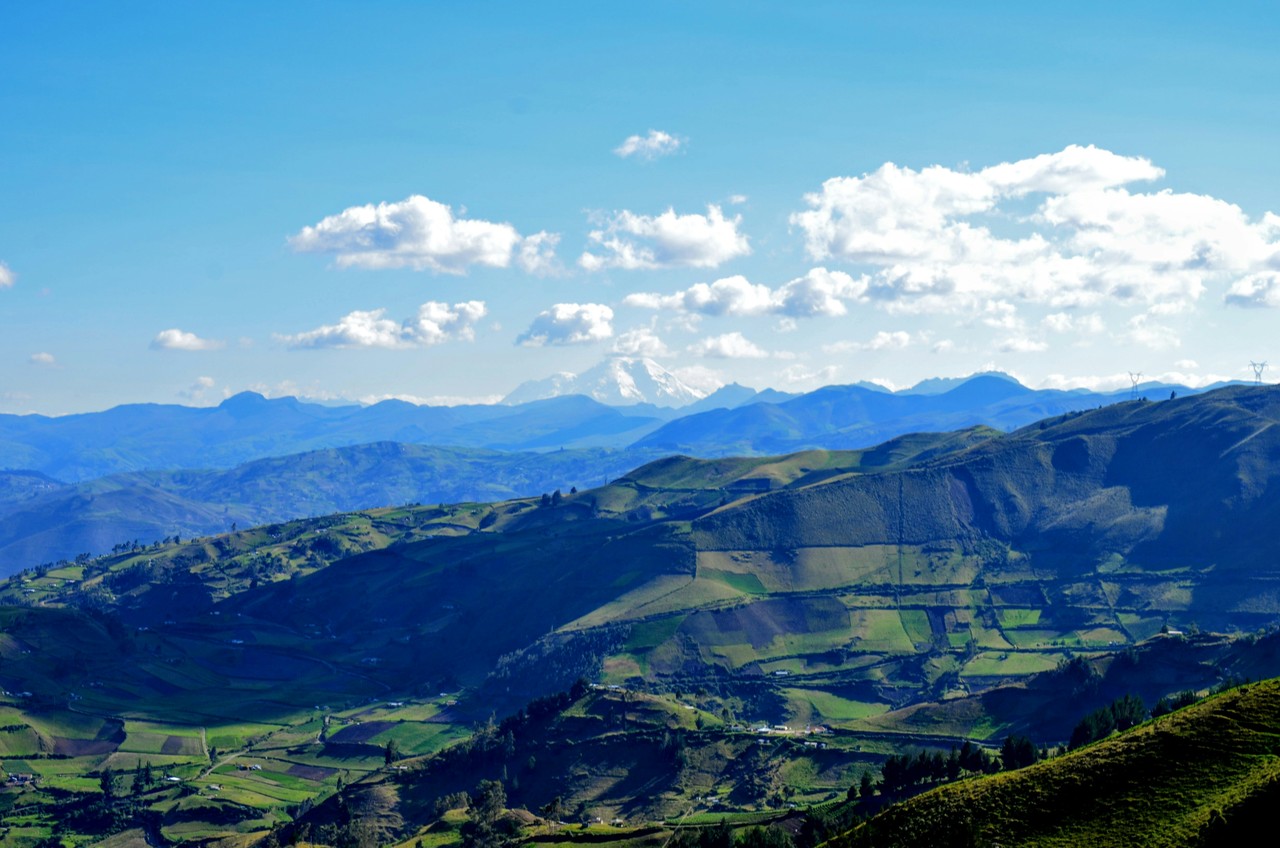 Paisaje montañoso de los Andes ecuatorianos
