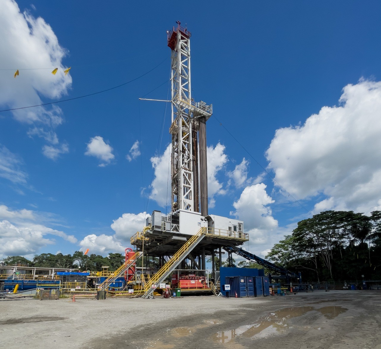 Plataforma de perforación petrolera en Ecuador