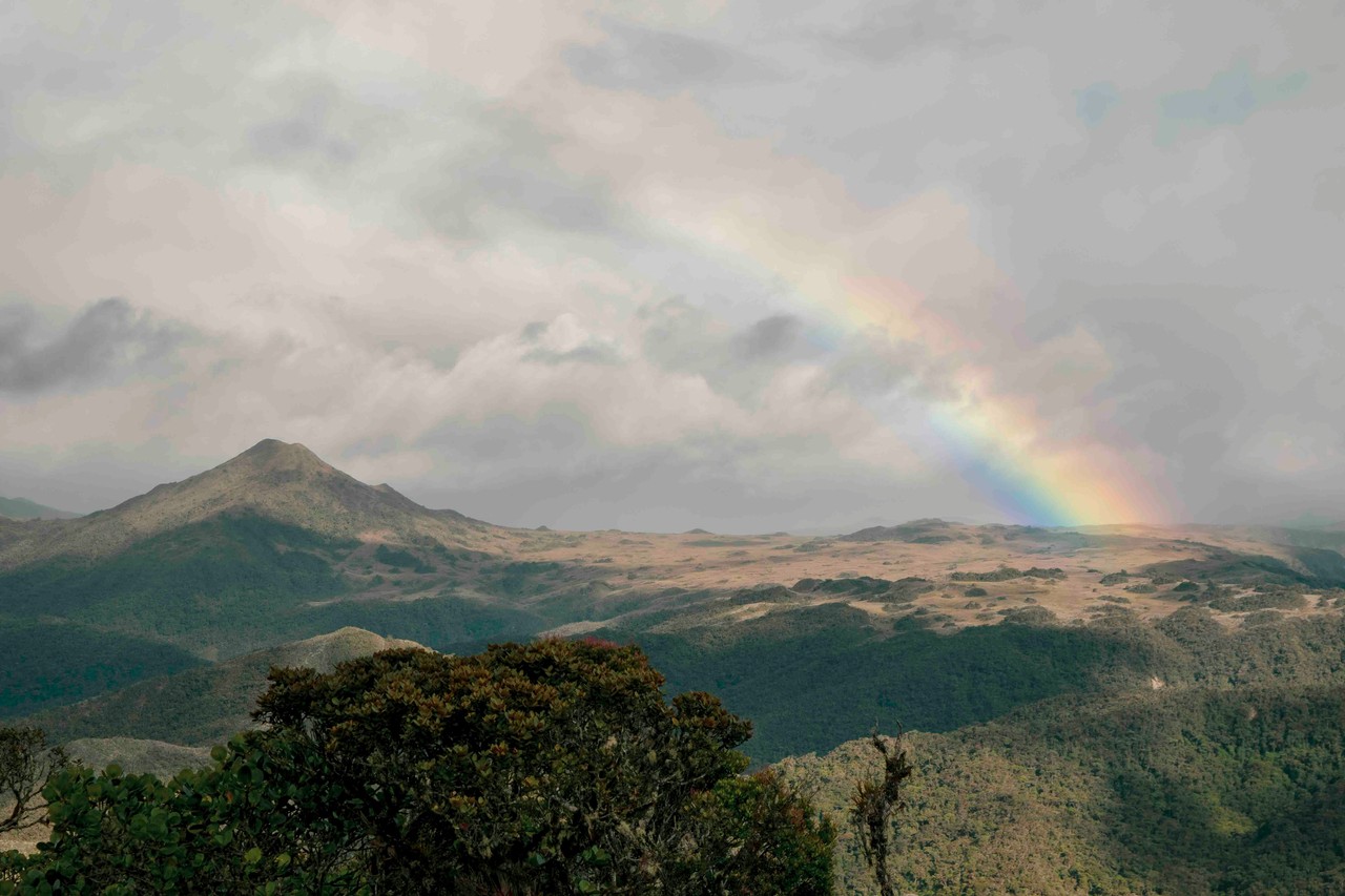 Arcoíris sobre el valle de Tambo Blanco durante el Inti Raymi