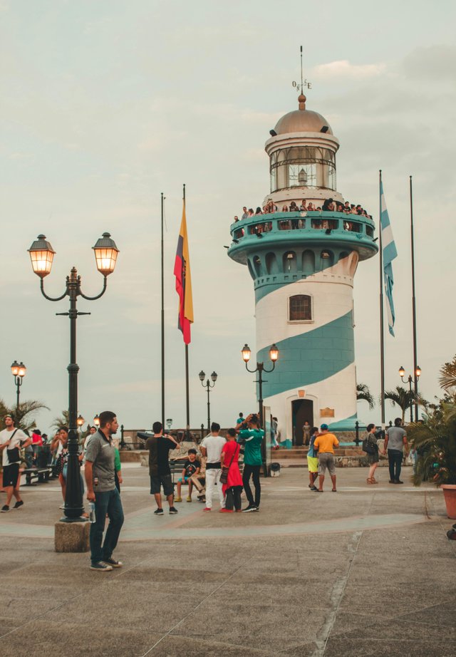 Malecón 2000 en Guayaquil: icono turístico y cultural de Ecuador