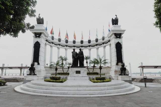Monumento del Malecón 2000 en Guayaquil